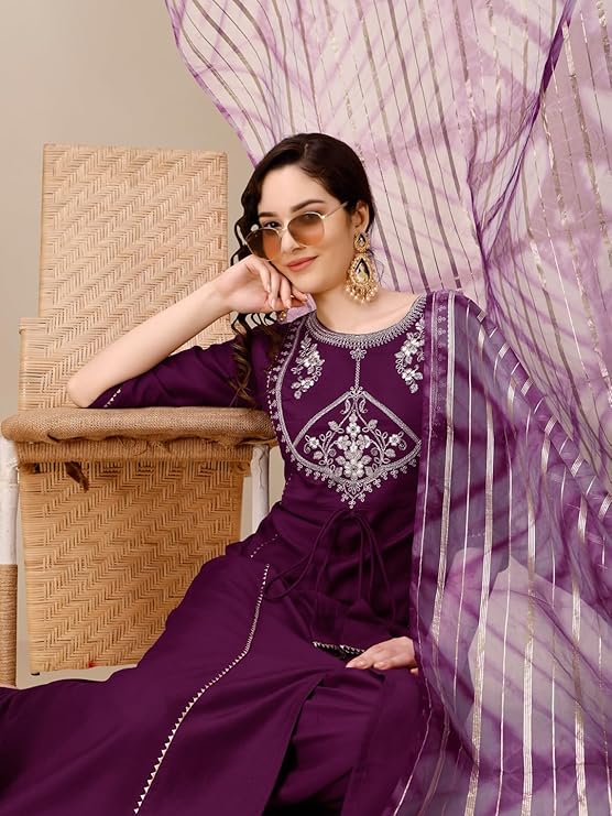 Cotton Silk Embroidered A-line Front Slit Kurta Palazzo & Organza Dupatta Set - Image 4