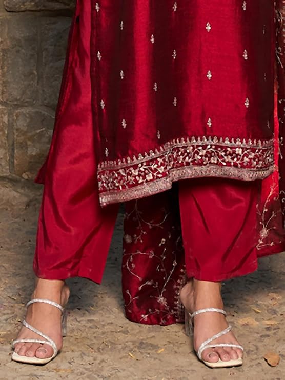 Maroon Embroidered Straight Kurta Trousers With Dupatta set - Image 3