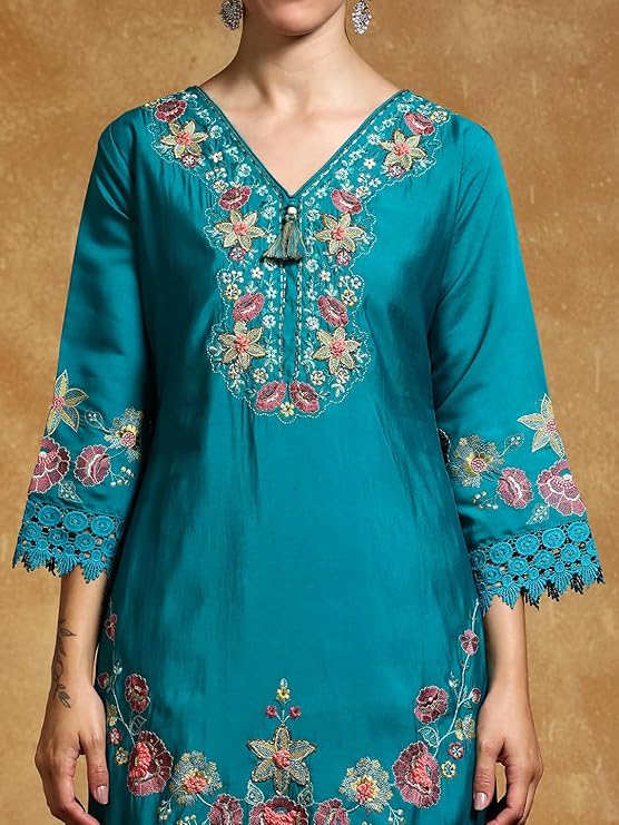 Women Floral Heavy Thread Embroidered Schffili Hem Kurta With Trouser & Dupatta - Image 3
